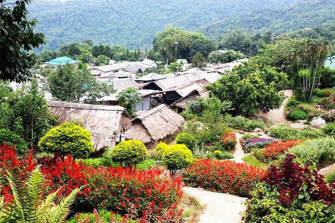 Wat Phra That Doi Suthep & Hmong Village Half Day Tour From Chiang Mai - Meeting the Hmong community