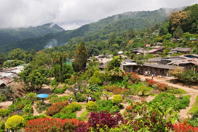 Wat Phra That Doi Suthep & Hmong Village Half Day Tour From Chiang Mai - How the two stops fit together