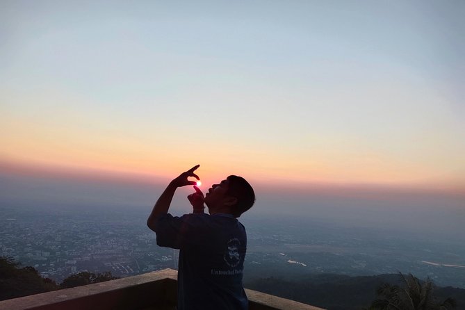 Wat Phra That Doi Suthep spiritual Sunrise Tour with an Ex-monk - Meeting the former monk guide