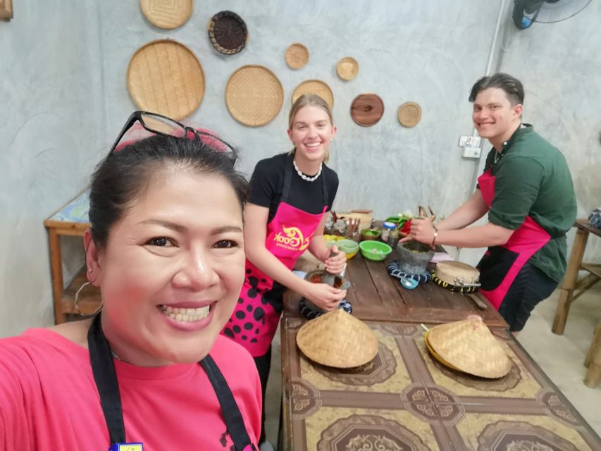 We Cook Thai Home Garden Cooking School - One Wok, Real Hands-On Cooking