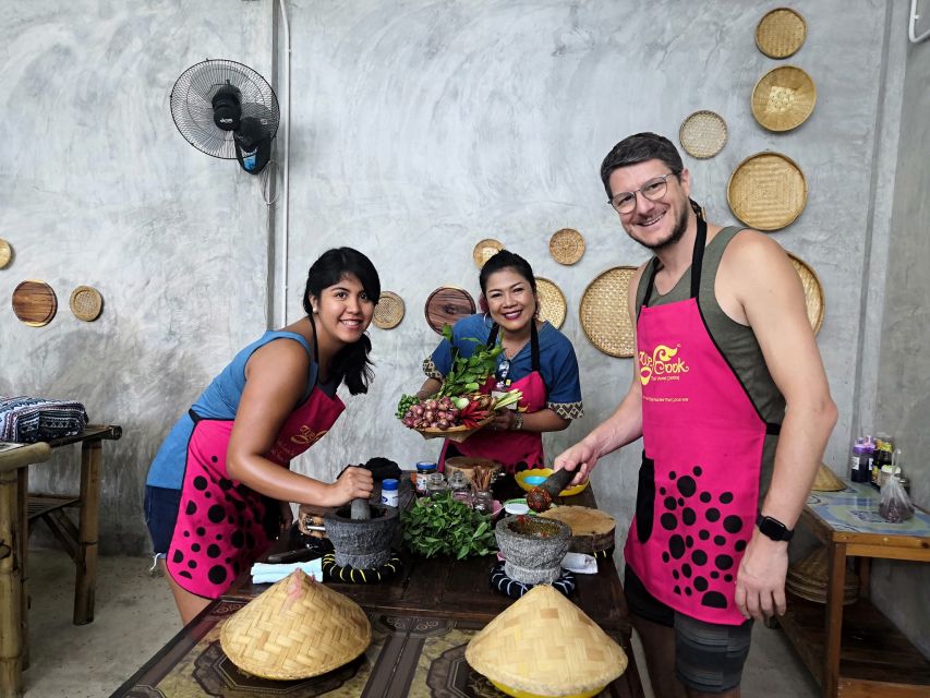 We Cook Thai Home Garden Cooking School - Morning or Evening: Which Class Fits You?