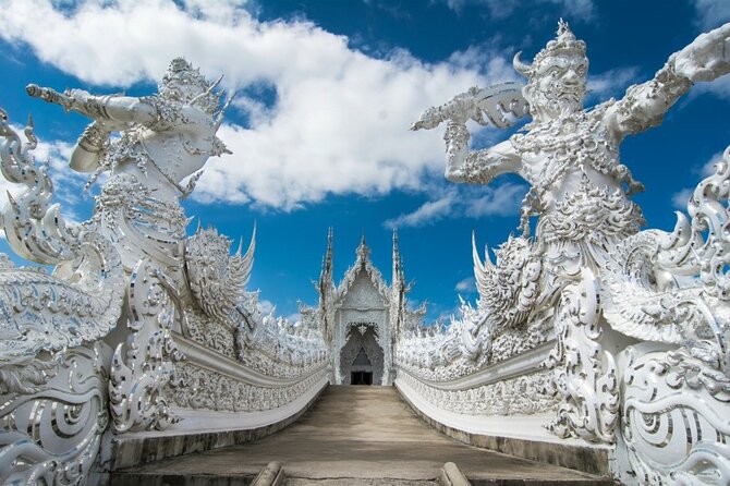 White, Red/Black and Blue Temples Full Day Trip From Chiang Mai - Why Chiang Rai is worth the long ride